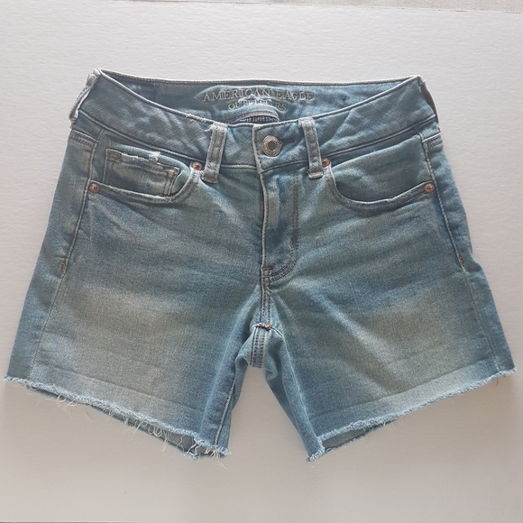 American Eagle Outfitters Pants - American Eagle Outfitters Midi Shorts
